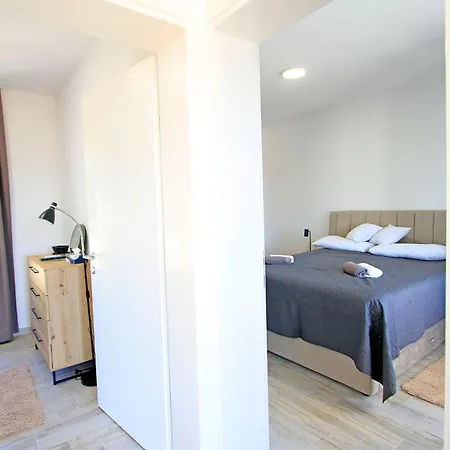 Tin Apartament *
